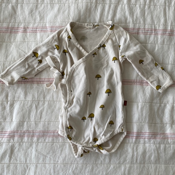 kidwild Other - Kidwild 0-3 mushroom onesie bodysuit